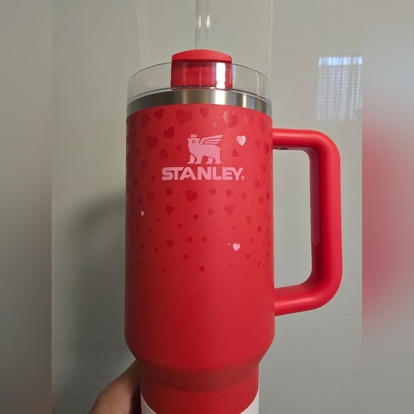 NWT Stanley 2025 Valentine's Day Limited Edition The Flowstate Quencher 40 oz - Picture 5 of 10